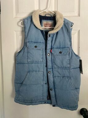 Levi's Light Blue Denim Vest with Cream Sherpa Collar
